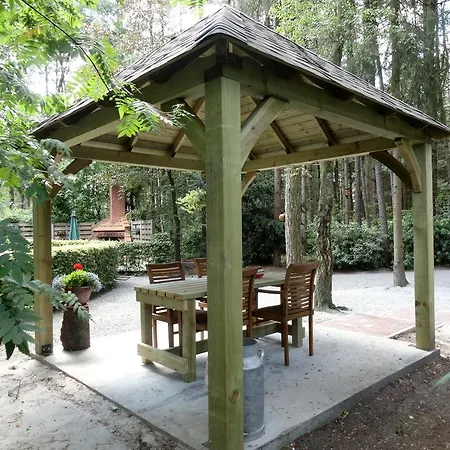 Luxurious Chalet In Oud Turnhout With Large Garden * Oud-Turnhout